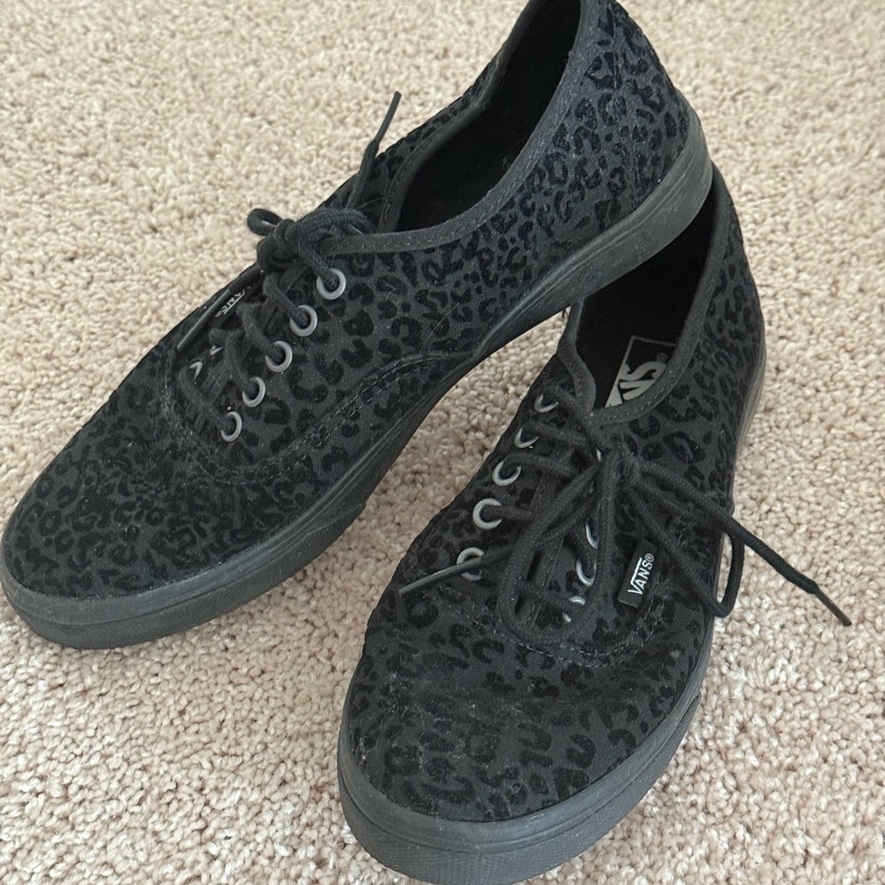 Vans Black Textured Sneakers